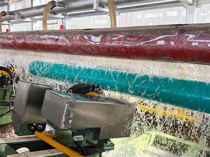 Parte II: Dentro da linha de produção-anticorrosão da Huayang Steel Pipe – te...
